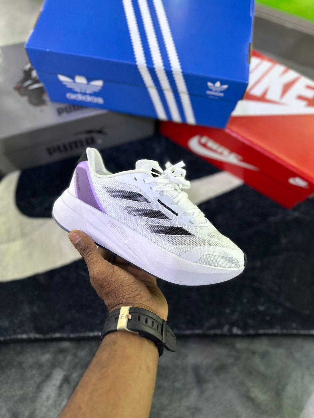 Tenis Deportivo Blanco y Lila